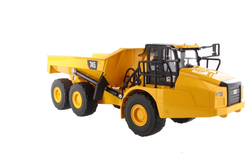 Cat Remote Controlled 745 Articulated Truck 1:24 scale