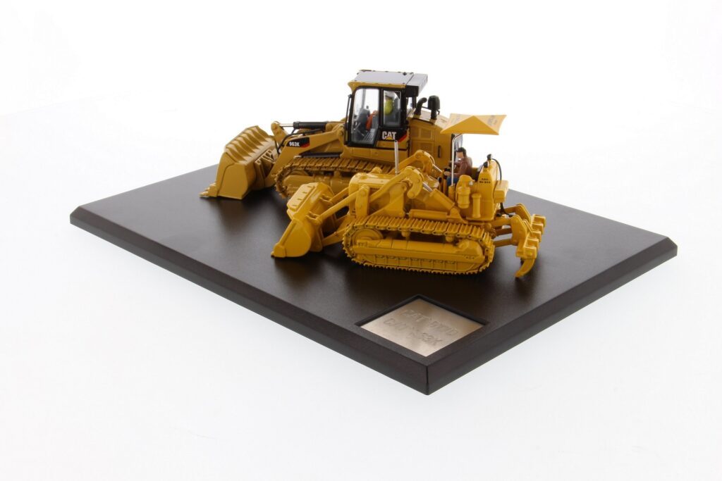 Cat Diecast 977 and 963K Track Loader Evolution Series