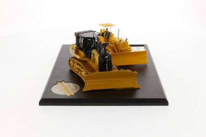 Cat Diecast D7 (17A) & D7E Electric Drive Track-Type Tractor Evolution Series